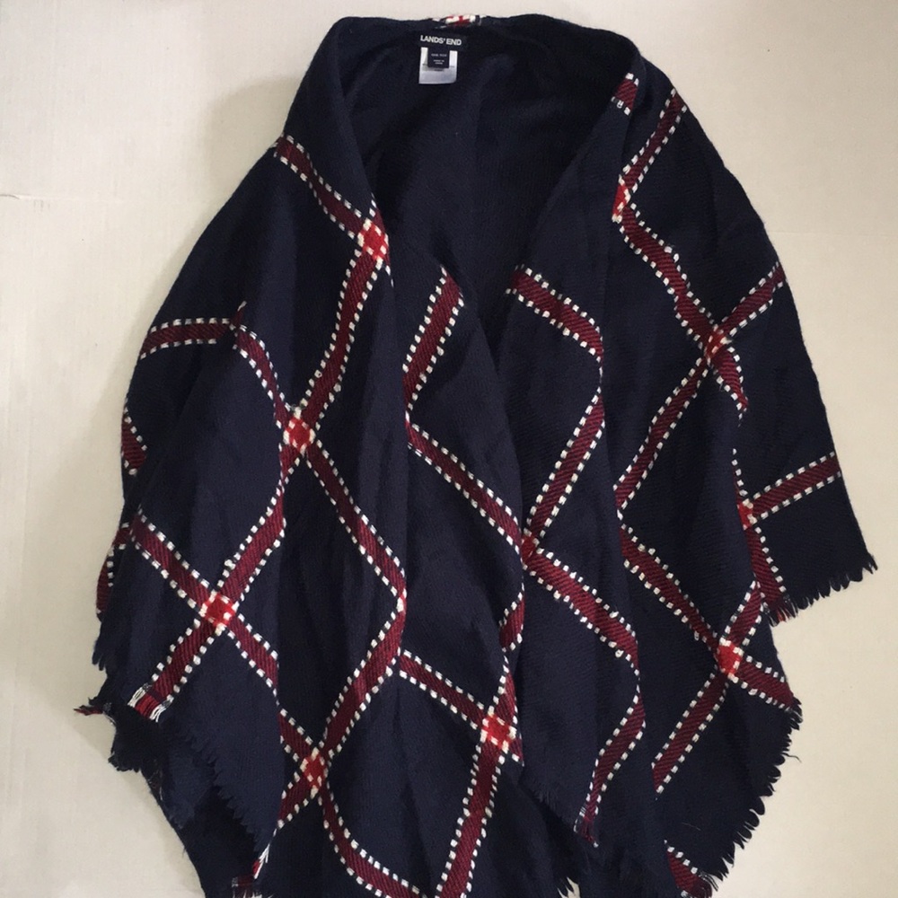 Lands’ End Plaid Ruana Wrap – One Size